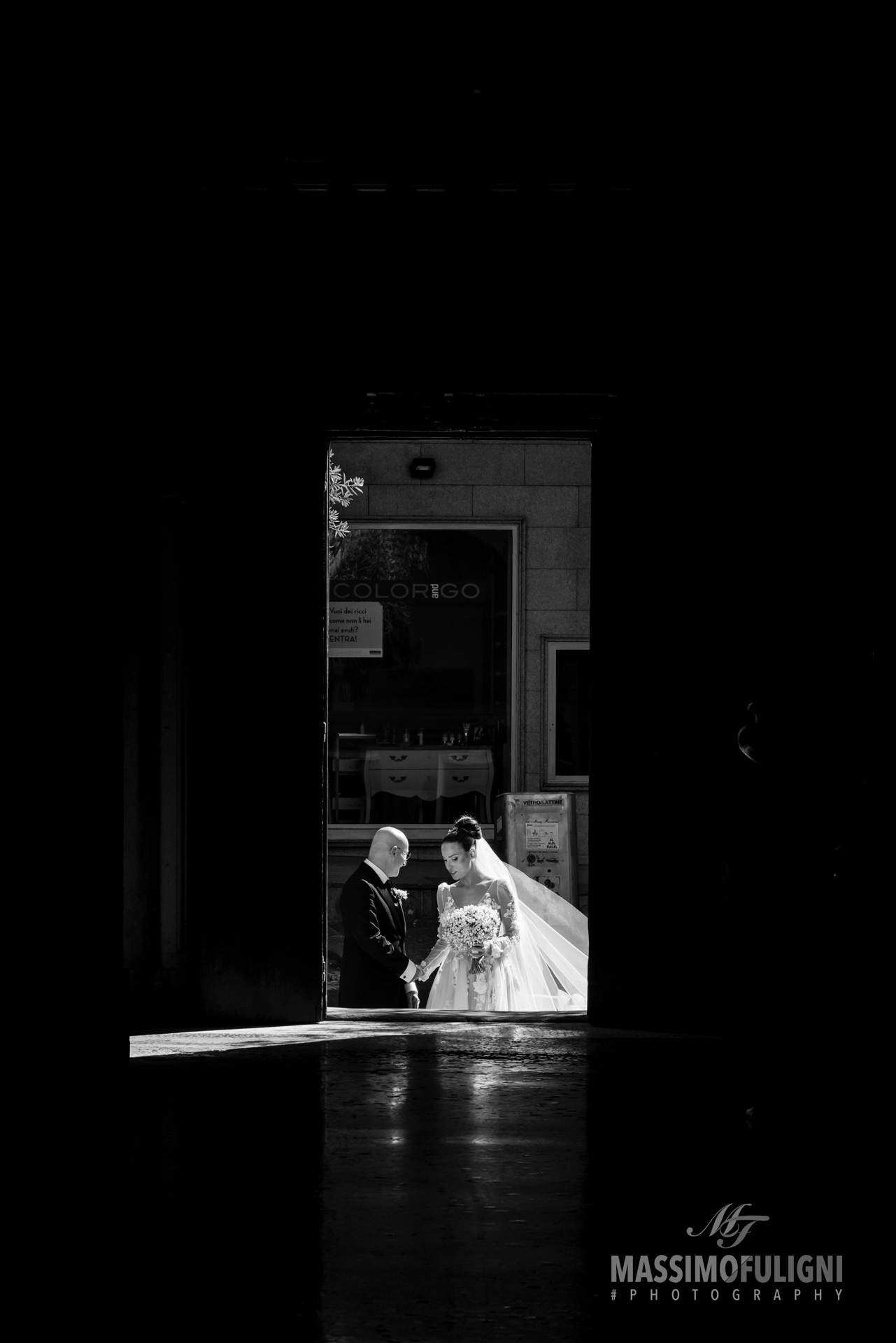 foto dell'arrivo in chiesa della sposa