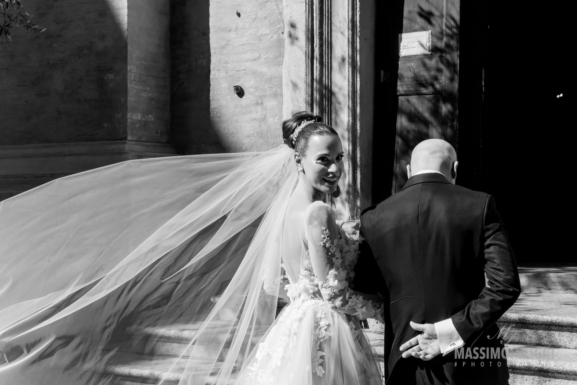 foto dell'arrivo in chiesa della sposa